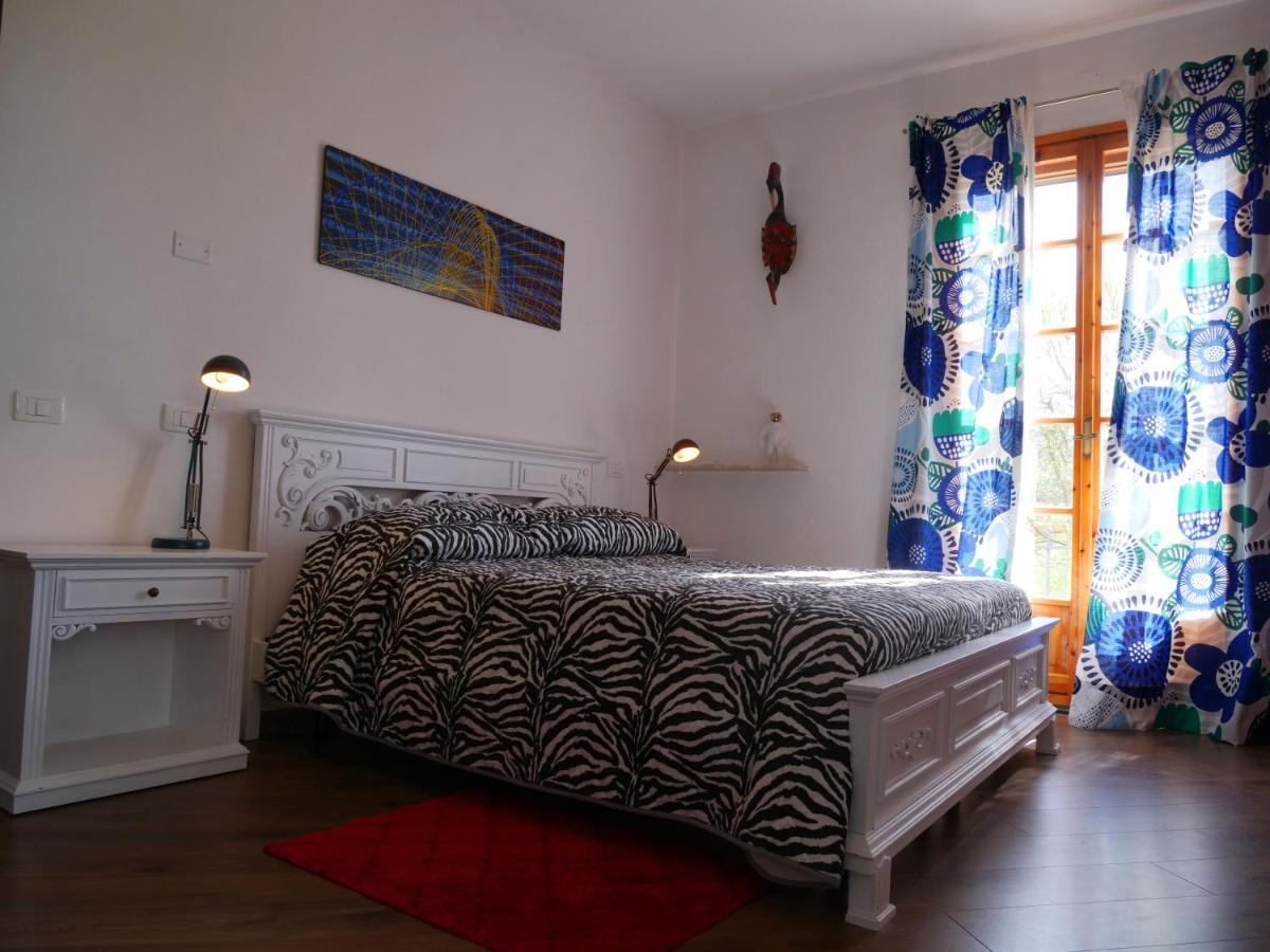 B&B Des Artistes Borzano Exterior foto
